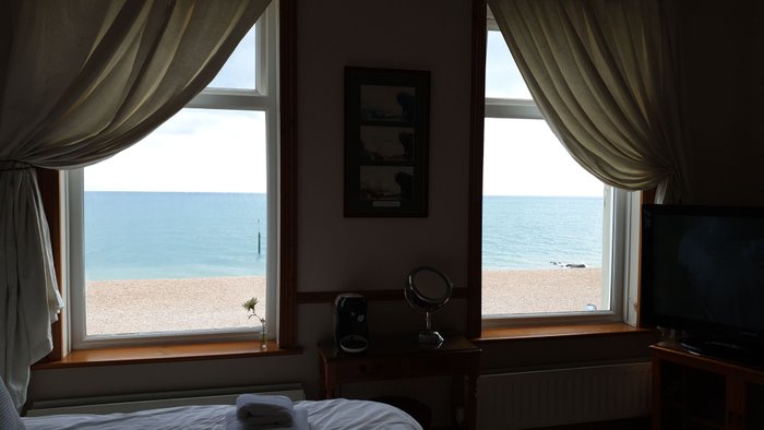 the-ship-inn-prices-reviews-sandgate-england