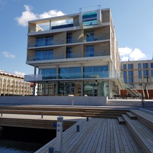 Hotel Öresund Conference & Spa from the seaside.