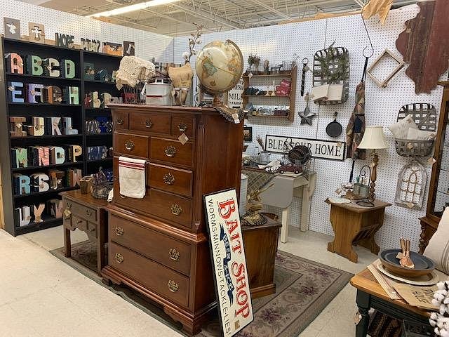 Hidden Treasures Mall and Antiques image