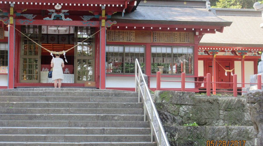 Hachiman Jinja, the Shinto shrine in Kamou.
