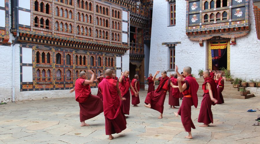 Lhuntse Dzong