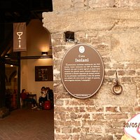 CASA İSOLANİ - BOLOGNA