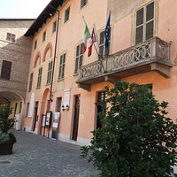 L'ufficio turistico nel palazzo comunale