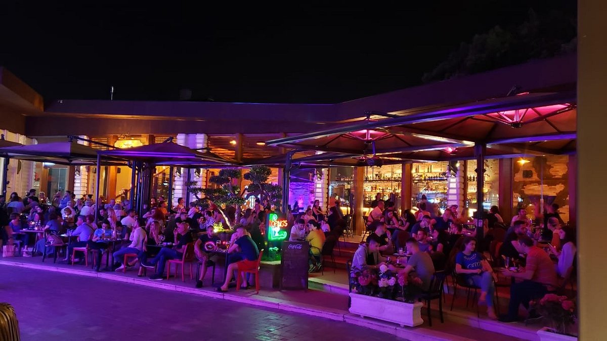 hhgggh pub & bar, Tirana