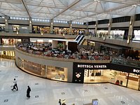 Landmark Hong Kong - Luxury Shopping Mall in Central Hong Kong