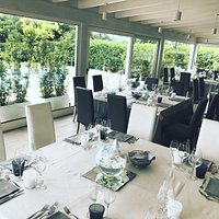 Veranda bordo piscina climatizzata d'inverno e d'estate