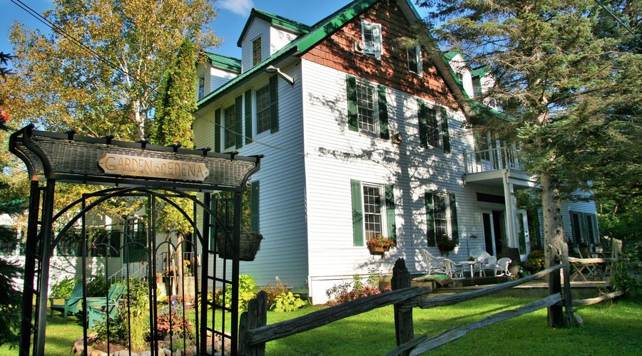 Rent the entire Portage Inn which sleeps up to 30 people in 10 bedrooms, 10 bathrooms, 2 kitchens, a laundry room, a 1000 sq ft great room (with bar at one end, a pool table at the other and seating for up to 30) and a 400 sq ft lounge with satellite TV.
