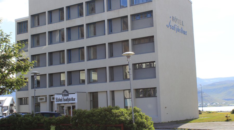 Das Haupthaus, 100 m entfernt