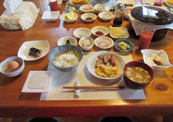 朝食。