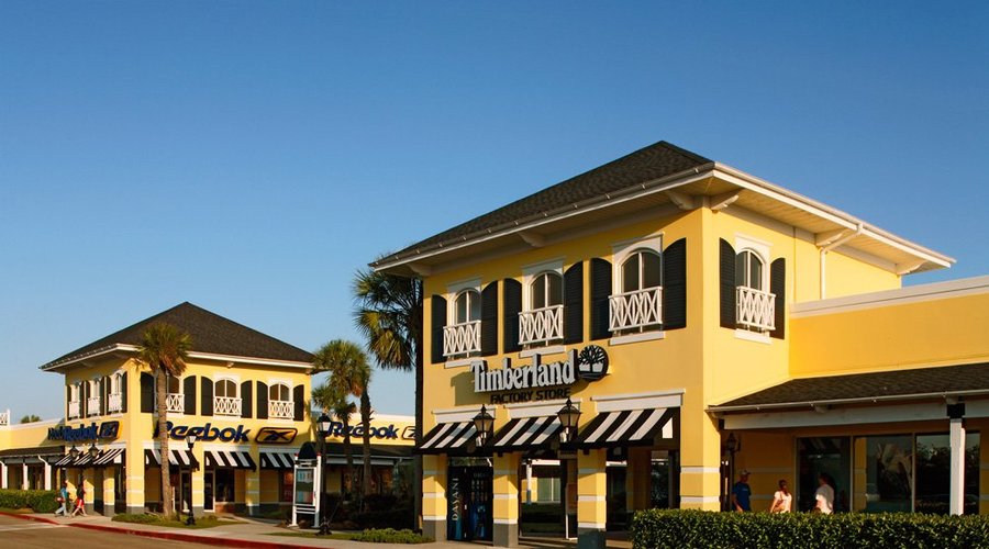 Teen girls in Gulfport
