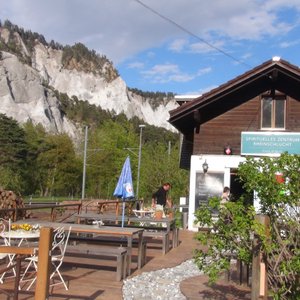 Das Spirituelle Zentrum Rheinschlucht ist inmitten der Ruinaulta gelegen.