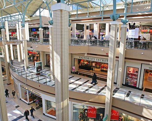 Malls In New Jersey: 10 Places To Shop, Eat And Spend The Day