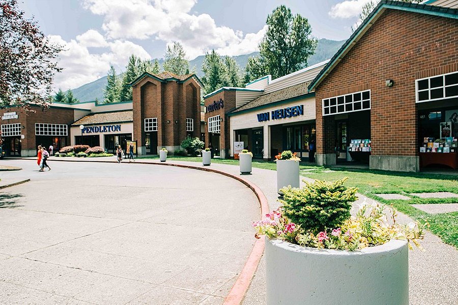 North Bend Premium Outlets image