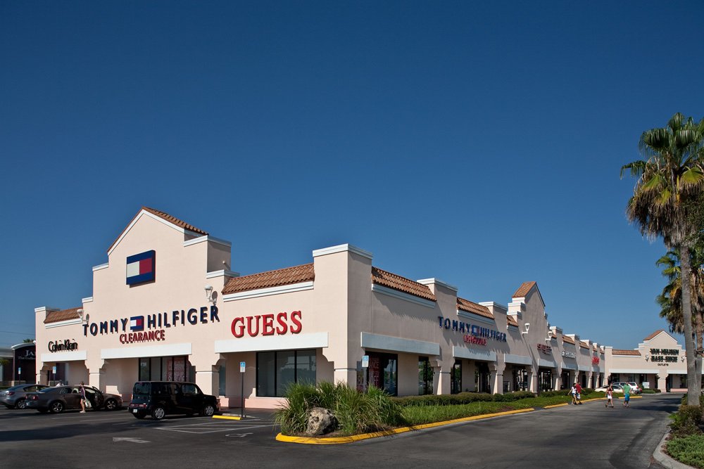 Levi outlet park store city