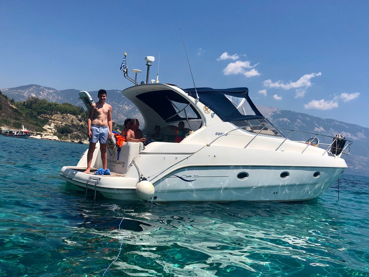 yacht tour kefalonia