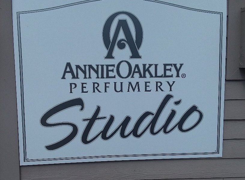Annie Oakley Perfume Factory Tour image