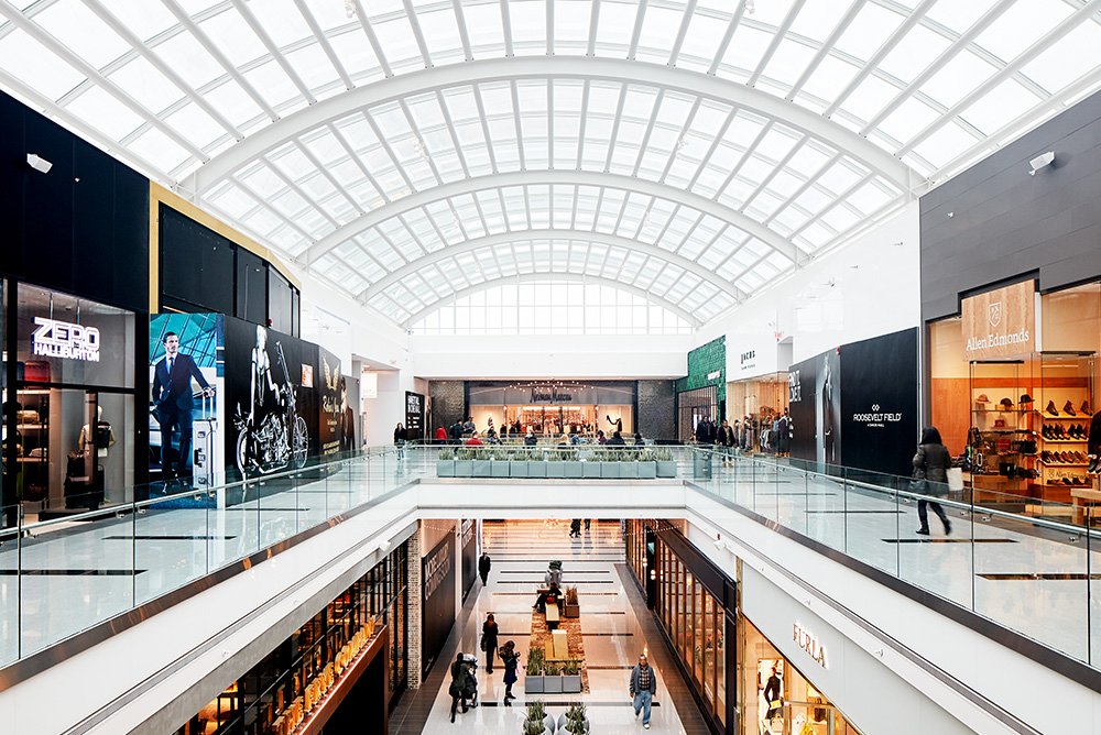 Allen edmonds store roosevelt field