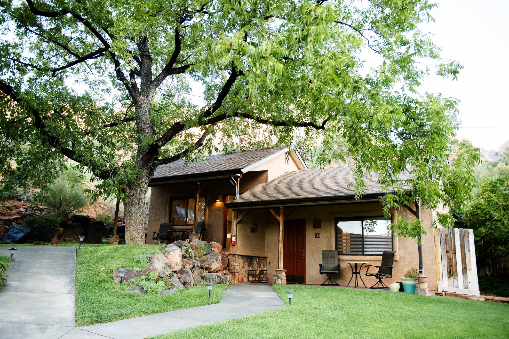 Red Rock Inn by null