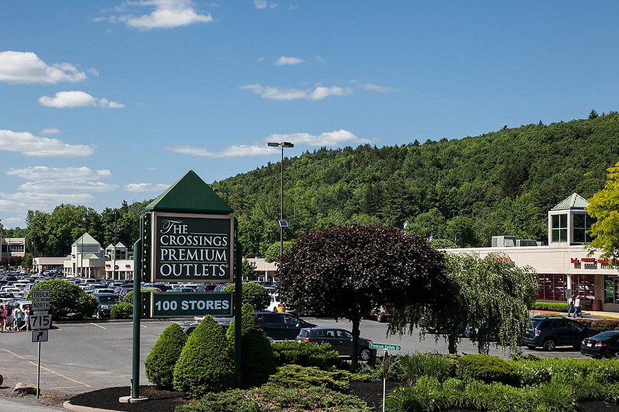The Crossings Premium Outlets image