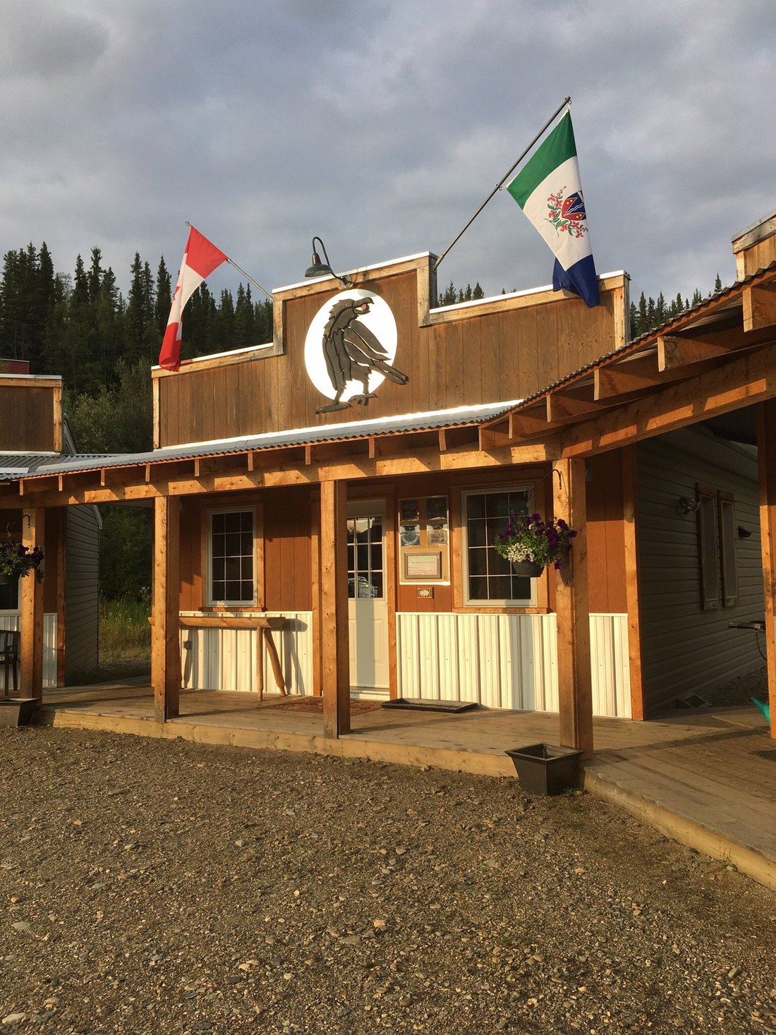 SILVERMOON BUNKHOUSE - Hostel Reviews (Keno City, Yukon)