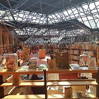 Intérieur médiathèque