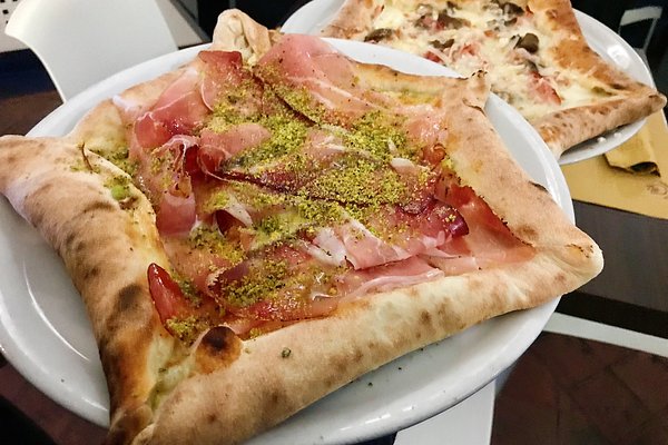 Catania - Pizzeria Metrò - Da asporto: maxi pizza + patatine + bevanda