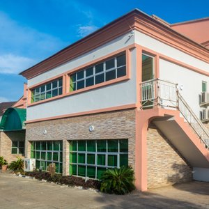 We will make you feel as a King that you are in our well furnished Rooms, Halls and Suites with modern facilities equipped under uninterrupted power supply round the clock.  We stand out of all other Hospitality Industries due to our efficiency and promptness in service delivery at all times.






