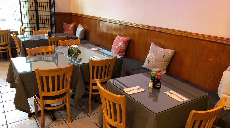 Fuji Asian Food & Sushi Bar