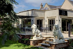 Best Western Premier Doncaster Mount Pleasant Hotel in Rossington, image may contain: Zoo, Lion, Villa, Hotel