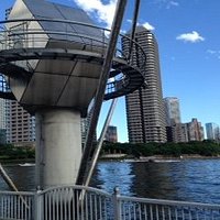 ビル群とのマッチング