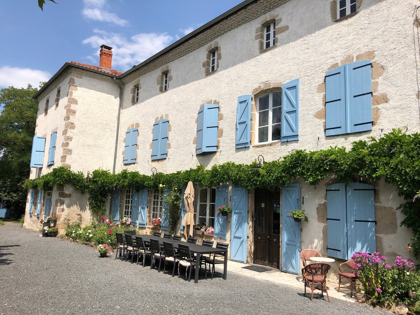 DOMAINE LA REVEILLE desde $1,985 (Dore-l'Eglise, Francia) - opiniones y ...