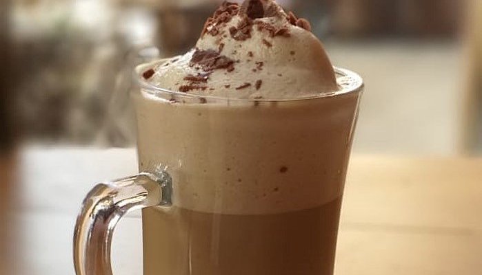 Este é o café cremoso , um dos cafés mais pedidos na confeitaria ! 