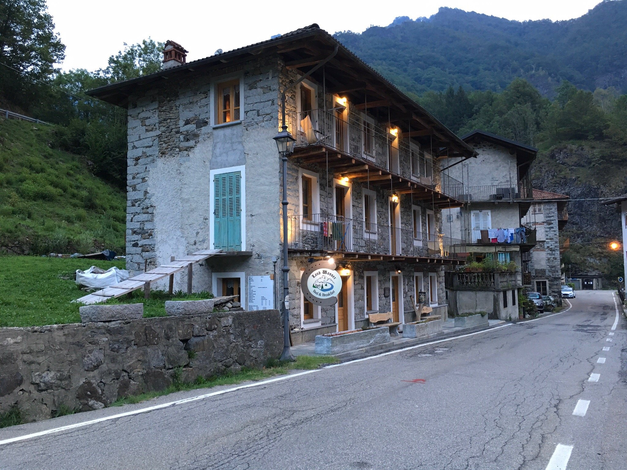 B&B LAND WASSER - Prices & Reviews (Varallo, Italy)