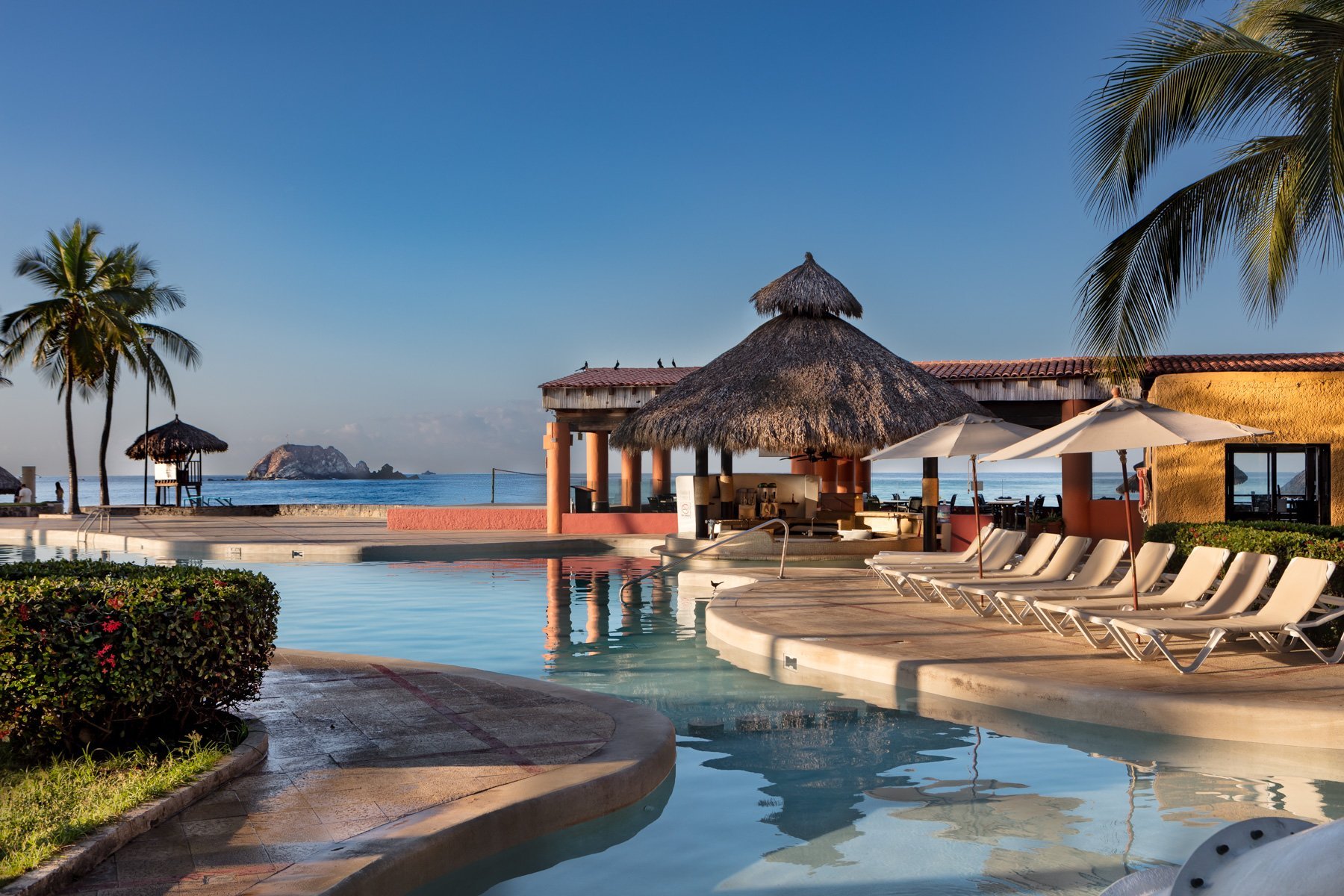 Holiday Inn Resort Ixtapa All-Inclusive, an IHG Hotel image