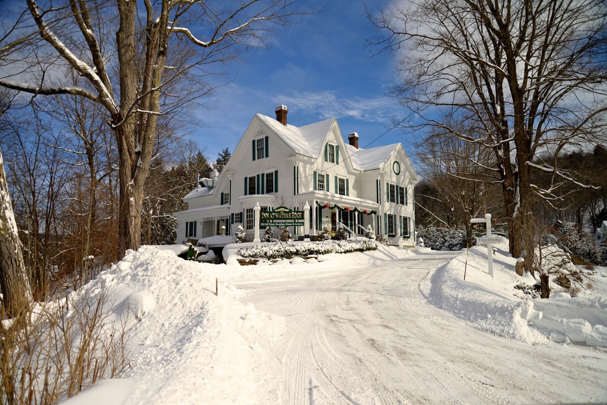 INN AT WATER'S EDGE - Updated 2022 Reviews (Ludlow, Vermont)