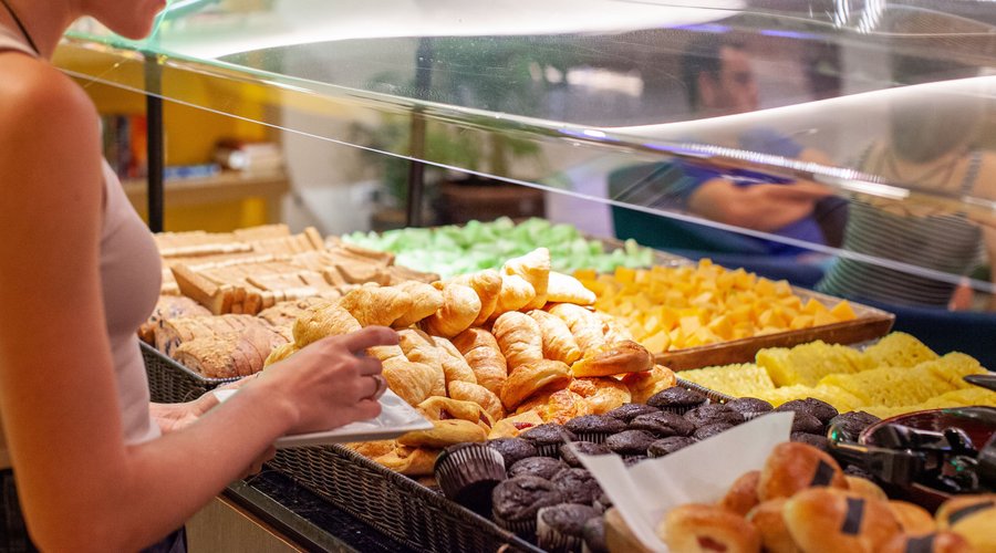 Daily Deluxe Continental Breakfast
