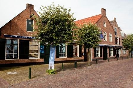 De voorkant van het Museum.
