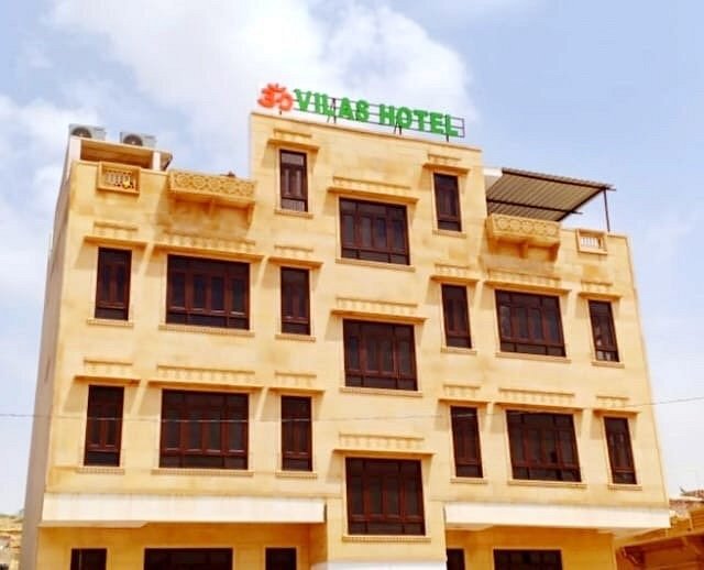 OYO 60297 Om Vilas, hotel en Jaisalmer