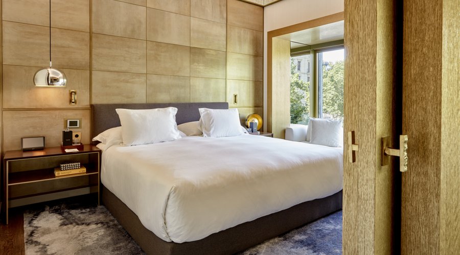 Almanac Suite - bedroom