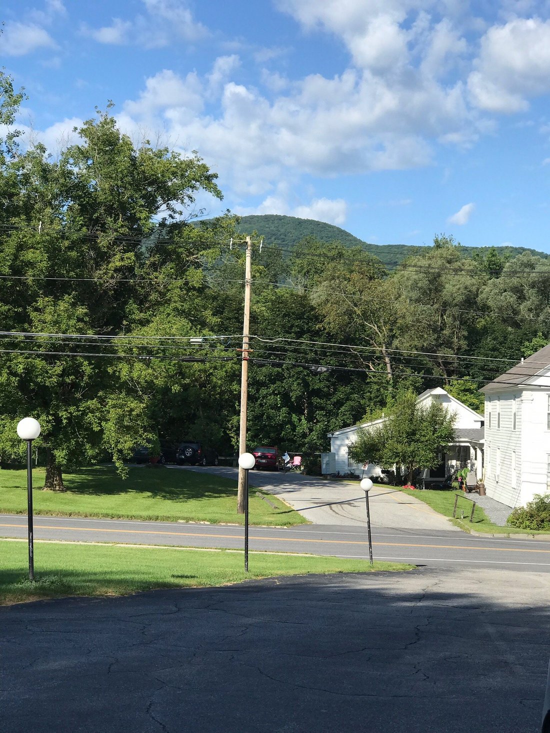 CATAMOUNT MOTEL - Prices & Hotel Reviews (Bennington, VT)