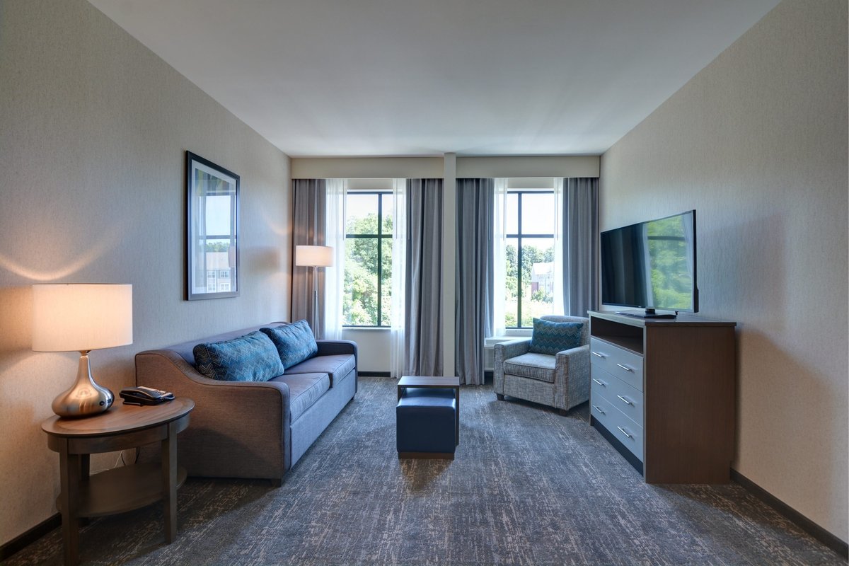 Homewood Suites by Hilton Poughkeepsie Rooms: Pictures & Reviews ...