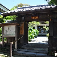 寺町の一角にあります