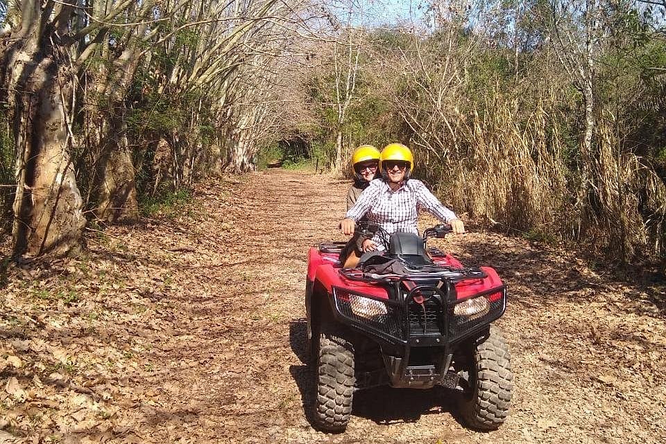 Trilha de moto no vale dos vinhedos Gasper - Parque de Aventuras