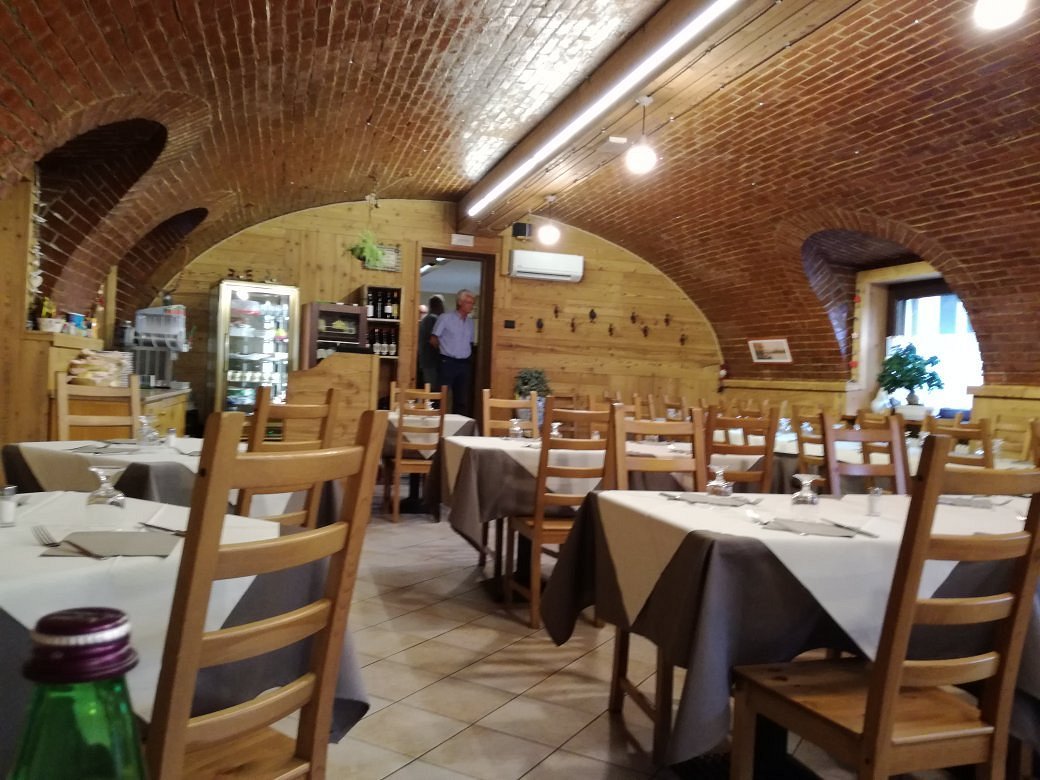 AGRITURISMO LA REINA, Pollein - Restaurant Reviews, Photos & Phone Number -  Tripadvisor