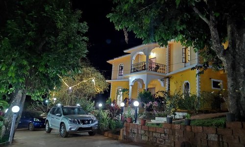 Cozy Woods Hill Resort