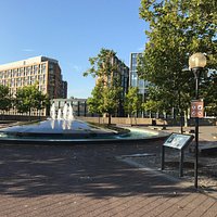 This little oasis near the L’enfant plaza walkway features some local history, a pretty fountain, plenty of seating, and some great views. The park is raised well over the waterfront, so views of the river are to be had as well. With the amount of seating and the proximity to the waterfront, one can grab a bite down there and eat it up here in peace. For that reason alone, I definitely recommend!