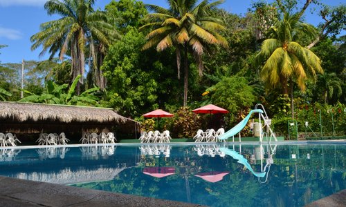 Piscinas para adultos y niños