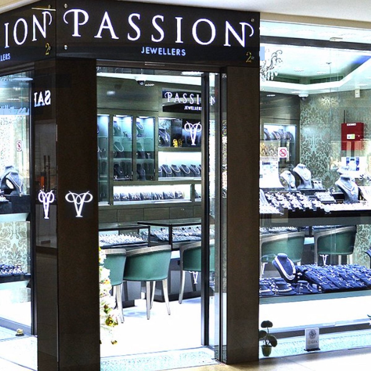 Jewelry Store in Dubai - Dubai Mall