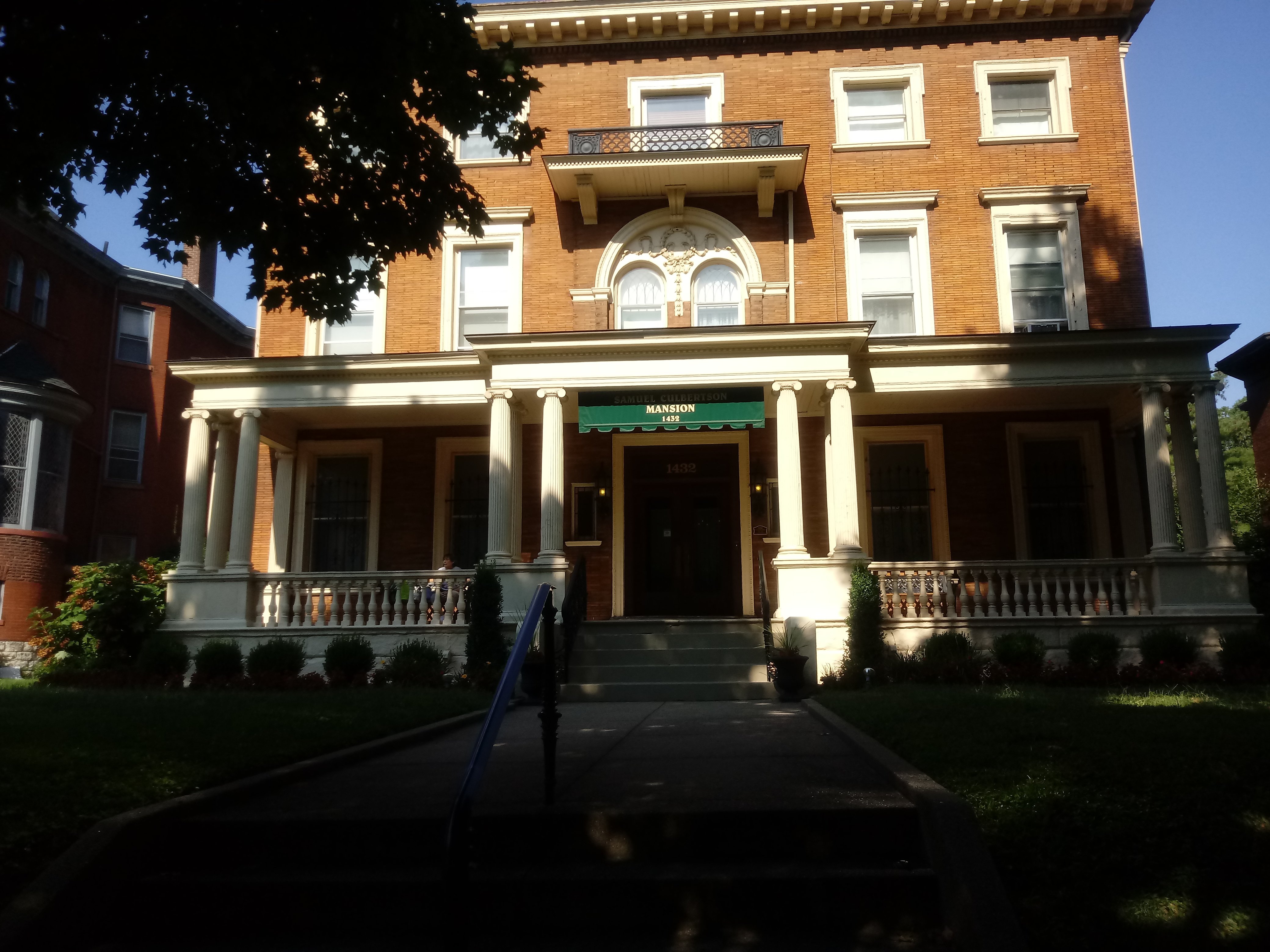 THE SAMUEL CULBERTSON MANSION BED AND BREAKFAST INN (Louisville, KY ...