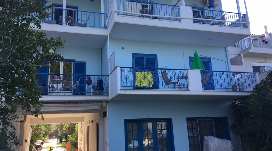 ZOIS APARTMENTS - Updated 2025 Prices & Guest house Reviews (Episkopos, Greece) ZOIS APARTMENTS - Updated 2025 Prices &  Guest... 